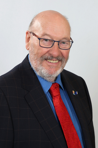Günter Mensching